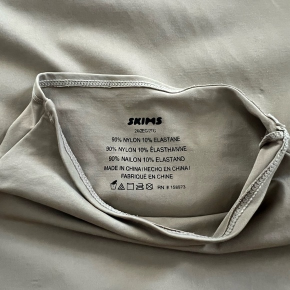 SKIMS SOFT SMOOTHING TURTLENECK TOP Size 2X NWOT - Picture 6 of 6